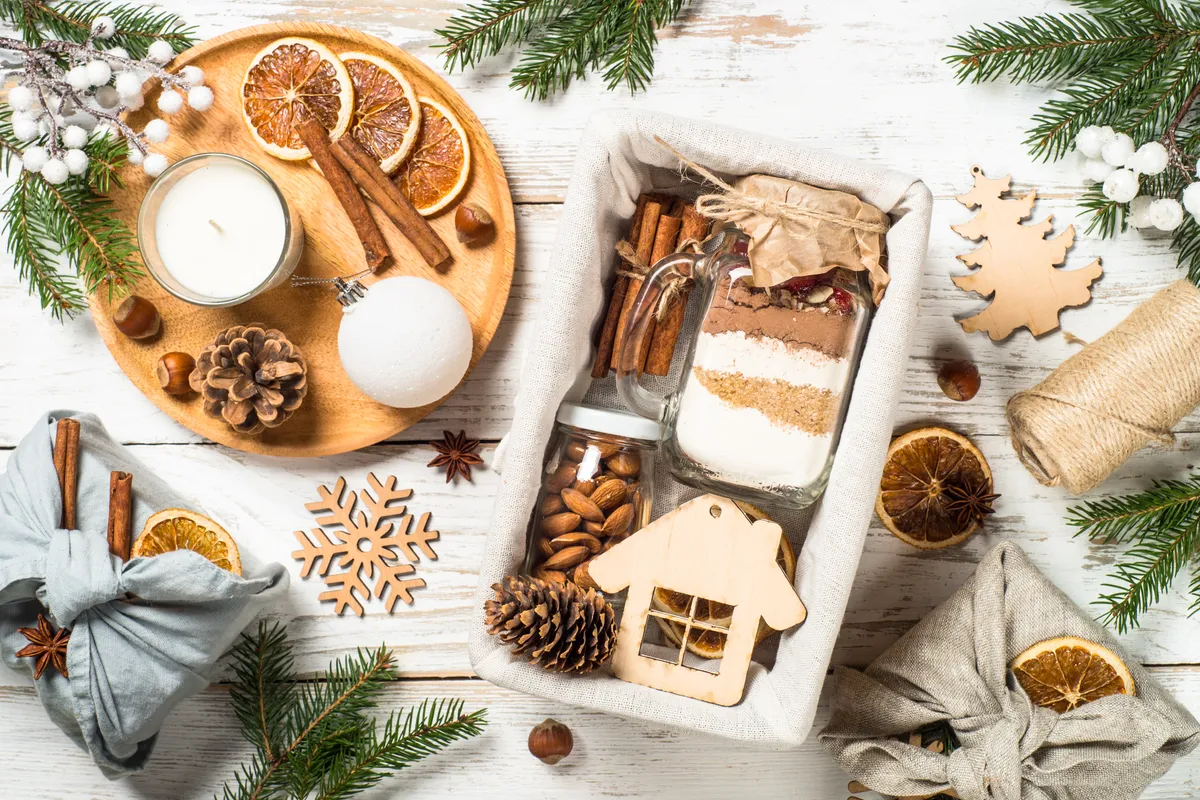 eco-friendly-and-zero-waste-xmas-presents-at-white-2025-02-14-01-58-13-utc